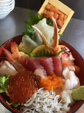 海なし県の海鮮丼